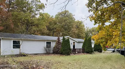 17334 Highland Center Rd, Defiance, OH 43512