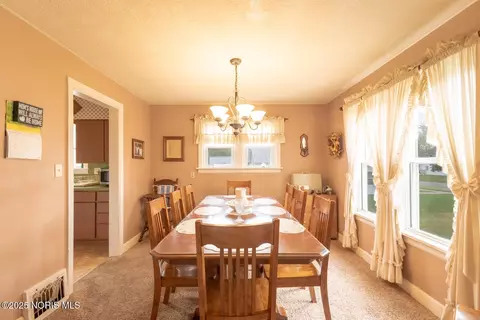 411 E Hamilton St, Bryan, OH 43506 photo 5