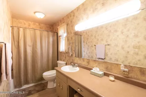 411 E Hamilton St, Bryan, OH 43506 photo 18
