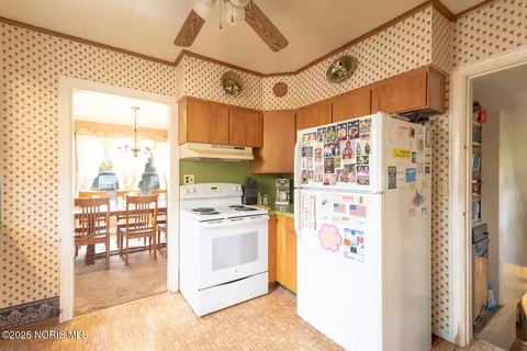 411 E Hamilton St, Bryan, OH 43506 photo 12