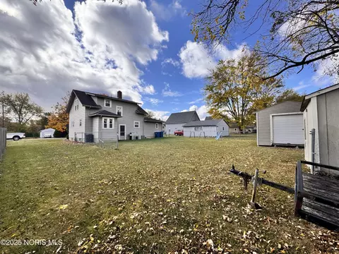411 E Hamilton St, Bryan, OH 43506 photo 2