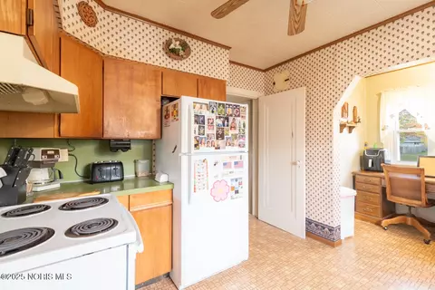 411 E Hamilton St, Bryan, OH 43506 photo 11