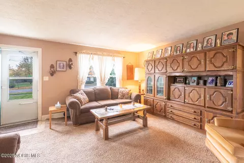 411 E Hamilton St, Bryan, OH 43506 photo 4