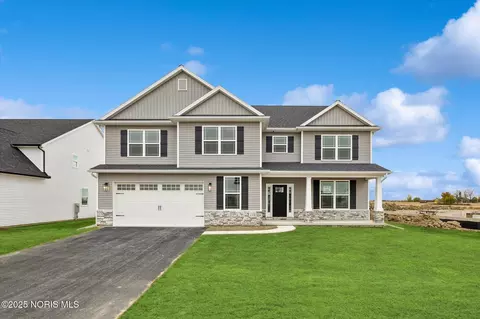 114 Kinloch Dr, Perrysburg, OH 43551