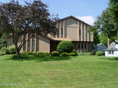 4464 Meadow Creek Ct, Toledo, OH 43614