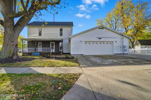 104 E Main St, Haskins, OH 43525