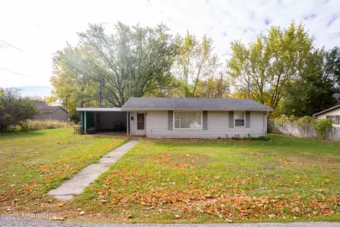104 Jackson St, Oakwood, OH 45873