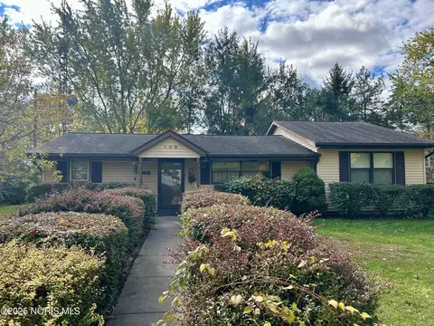 106 W Jackson St, Oakwood, OH 45873