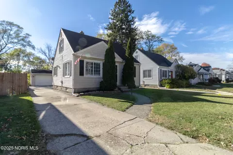 3027 Glencairn Ave, Toledo, OH 43614