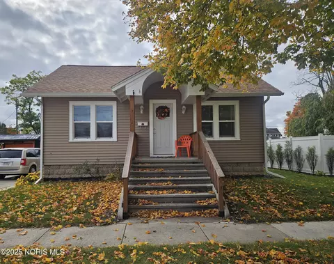 203 E Williams St, Archbold, OH 43502