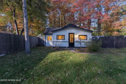 5327 Oldham Dr, Toledo, OH 43613