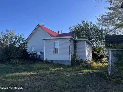 325 E North St, Mcclure, OH 43534 photo 4