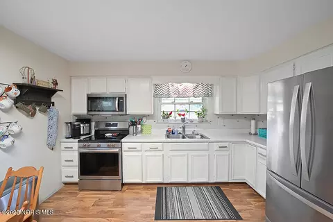 Kitchen - 205 N Scott St, Arcadia, OH 44804 photo 2 of 5