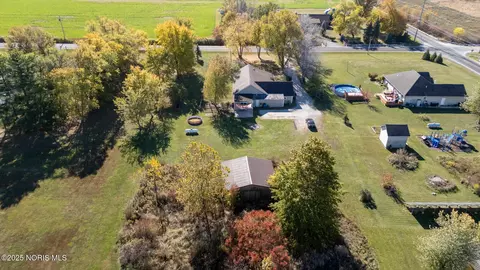 9015 Seaman Rd, Curtice, OH 43412
