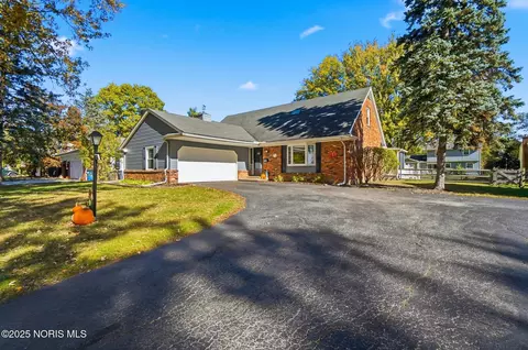 2403 Ragan Woods Dr, Toledo, OH 43614