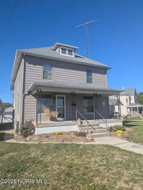325 Perry St, Fostoria, OH 44830