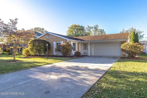 5331 Whitehouse Dr, Toledo, OH 43611