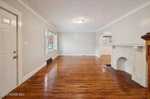 Living - 2041 Perth St, Toledo, OH 43607 photo 1 of 7