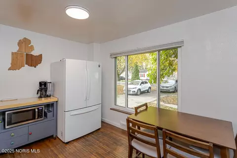 Dining - 802 Cuthbert Rd, Toledo, OH 43607 photo 2 of 2