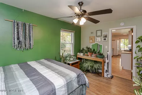 Bedroom - 802 Cuthbert Rd, Toledo, OH 43607 photo 3 of 7