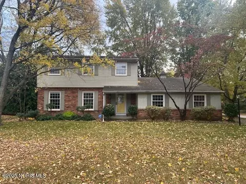5743 E Candlestick Ct, Toledo, OH 43615