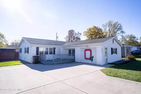 1649 Terrawenda Dr, Defiance, OH 43512