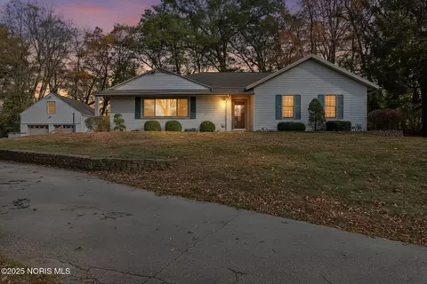 5835 Davis Rd, Whitehouse, OH 43571