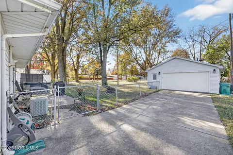 1059 Leith St, Maumee, OH 43537 photo 40