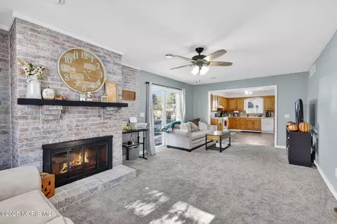 1059 Leith St, Maumee, OH 43537 photo 24
