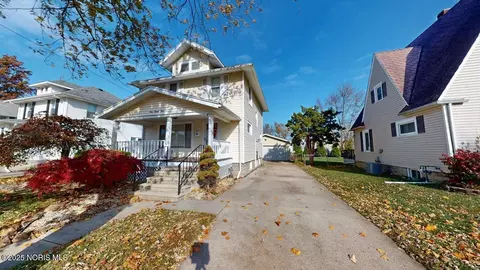 924 Birdseye Blvd, Fremont, OH 43420