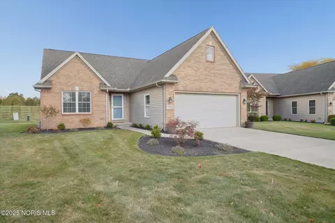 9522 Captiva Dr, Sylvania, OH 43560