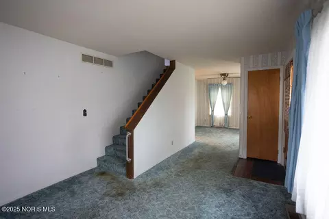 Living - 200 Edgar Ave, Findlay, OH 45840 photo 3 of 4