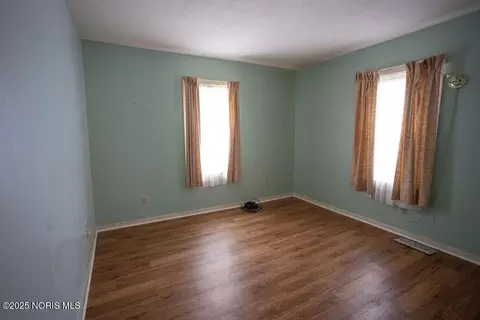 Bedroom - 200 Edgar Ave, Findlay, OH 45840 photo 6 of 7