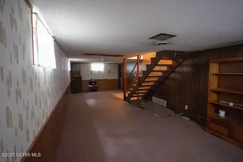 Living - 200 Edgar Ave, Findlay, OH 45840 photo 4 of 4