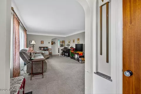 Entry Way - 2855 Castleton Ave, Toledo, OH 43613 photo 1 of 1