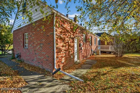 Other - 2855 Castleton Ave, Toledo, OH 43613 photo 10 of 11