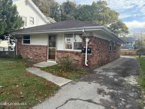 1914 Upton Ave, Toledo, OH 43607