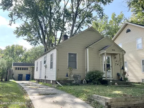 1643 Hagley Rd, Toledo, OH 43612