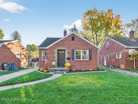 4250 Garrison Rd, Toledo, OH 43613