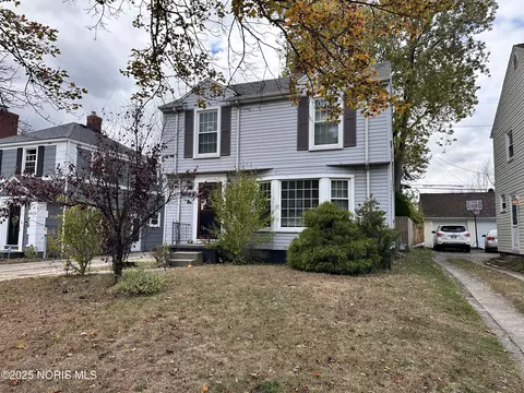 2927 Sherbrooke Rd, Toledo, OH 43606