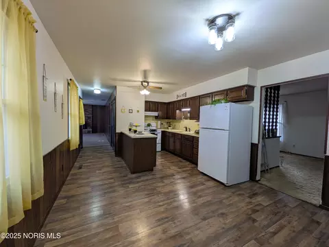 Entry Way - 832 E Graceway Dr, Napoleon, OH 43545 photo 1 of 1