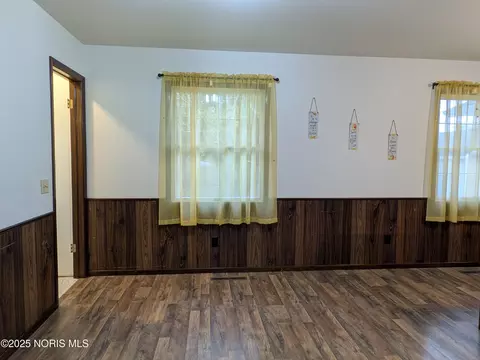 Living - 832 E Graceway Dr, Napoleon, OH 43545 photo 1 of 4