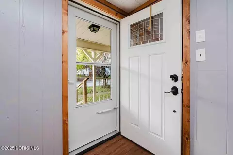 Entry Way - 412 E Lima St, Forest, OH 45843 photo 1 of 4