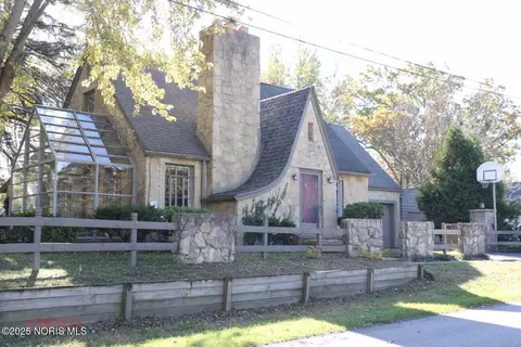 4557 Sadalia Rd, Toledo, OH 43623