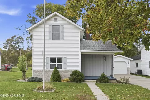 114 E Bement St, Edgerton, OH 43517