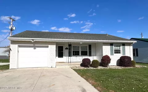 324 Keller Ct, Upper Sandusky, OH 43351