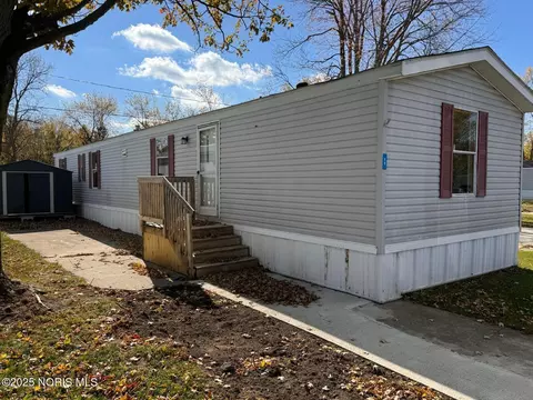 6695 Ohio 15 #11, Bryan, OH 43506