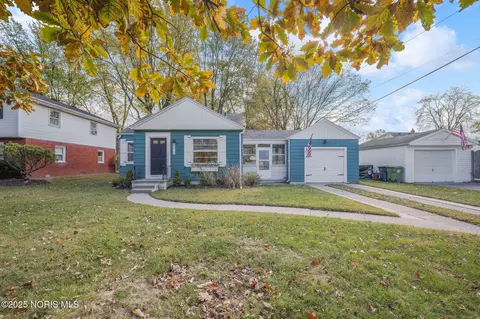 2210 Glenview Dr, Maumee, OH 43537