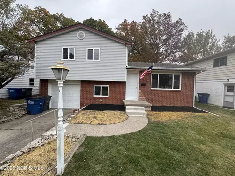 5154 Valley Forge Dr, Toledo, OH 43613
