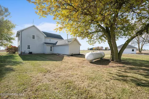 Exterior - 3374 Co Rd J, Deshler, OH 43516 photo 7 of 9